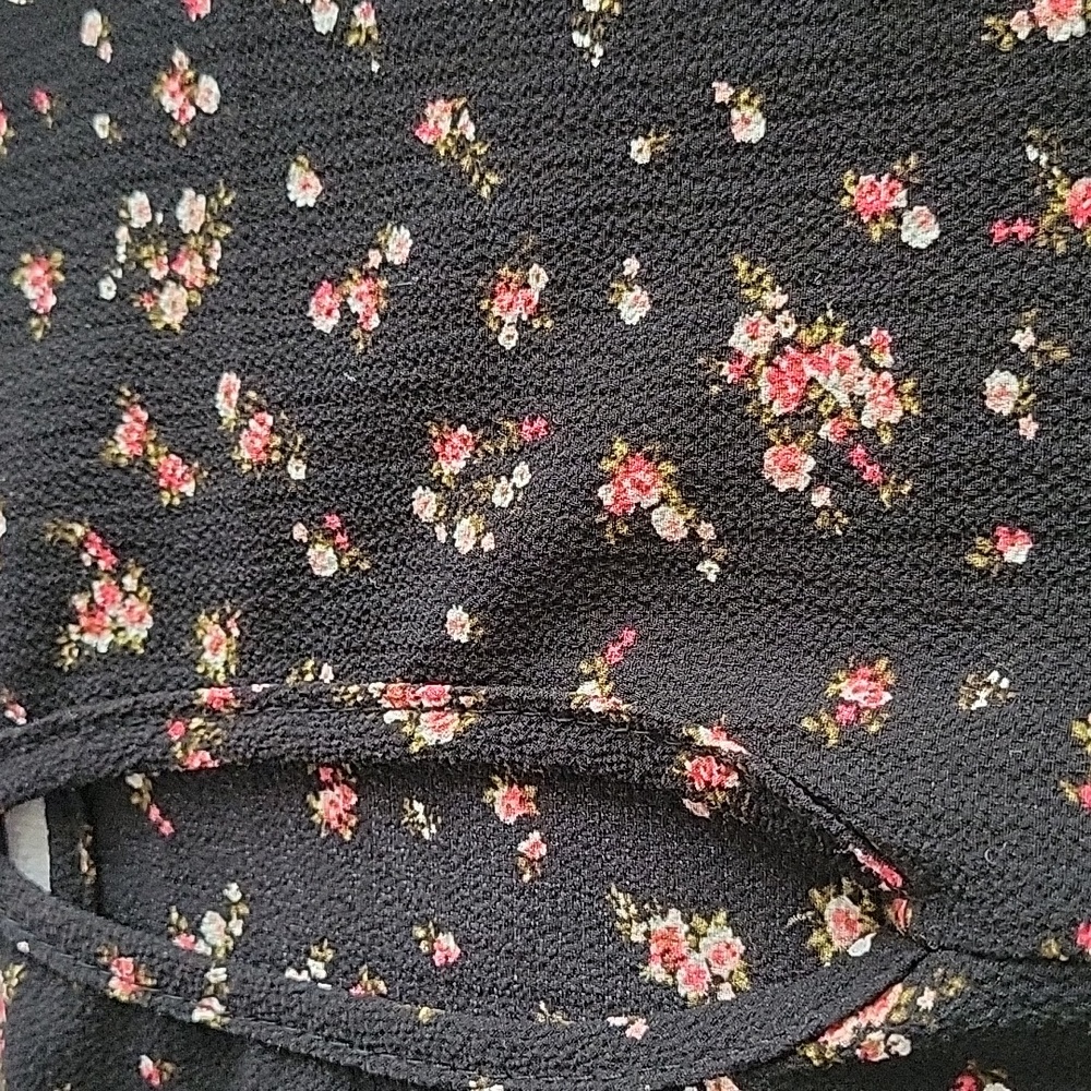 Rebel Sugar Ruffle Top - Picture 6 of 6